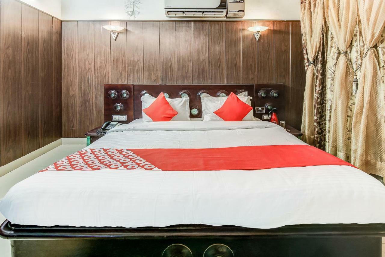 Oyo 27999 Hotel Deep Sirsa Exterior photo