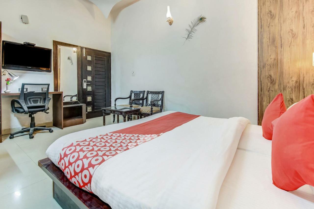 Oyo 27999 Hotel Deep Sirsa Exterior photo